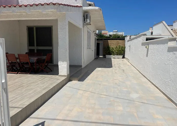 Chiara 托雷拉皮罗